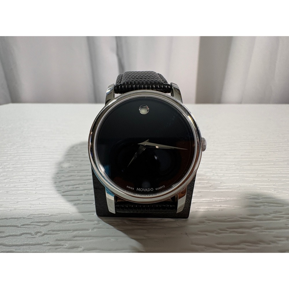 Movado Museum Classic Black Swiss Quartz Watch 14.422.711 Leather Strap S0055